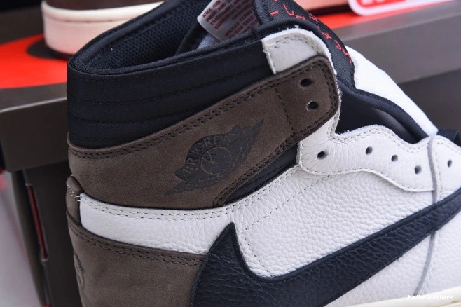 MaikeSneakers HIGH SP 'TRAVIS 1 2.0 TS - SCOTT' AIR JORDAN CD4487-100 OG 0710